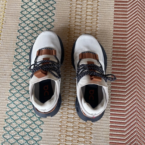 Women’s On Running shoes size 5.5 - Picture 5 of 5